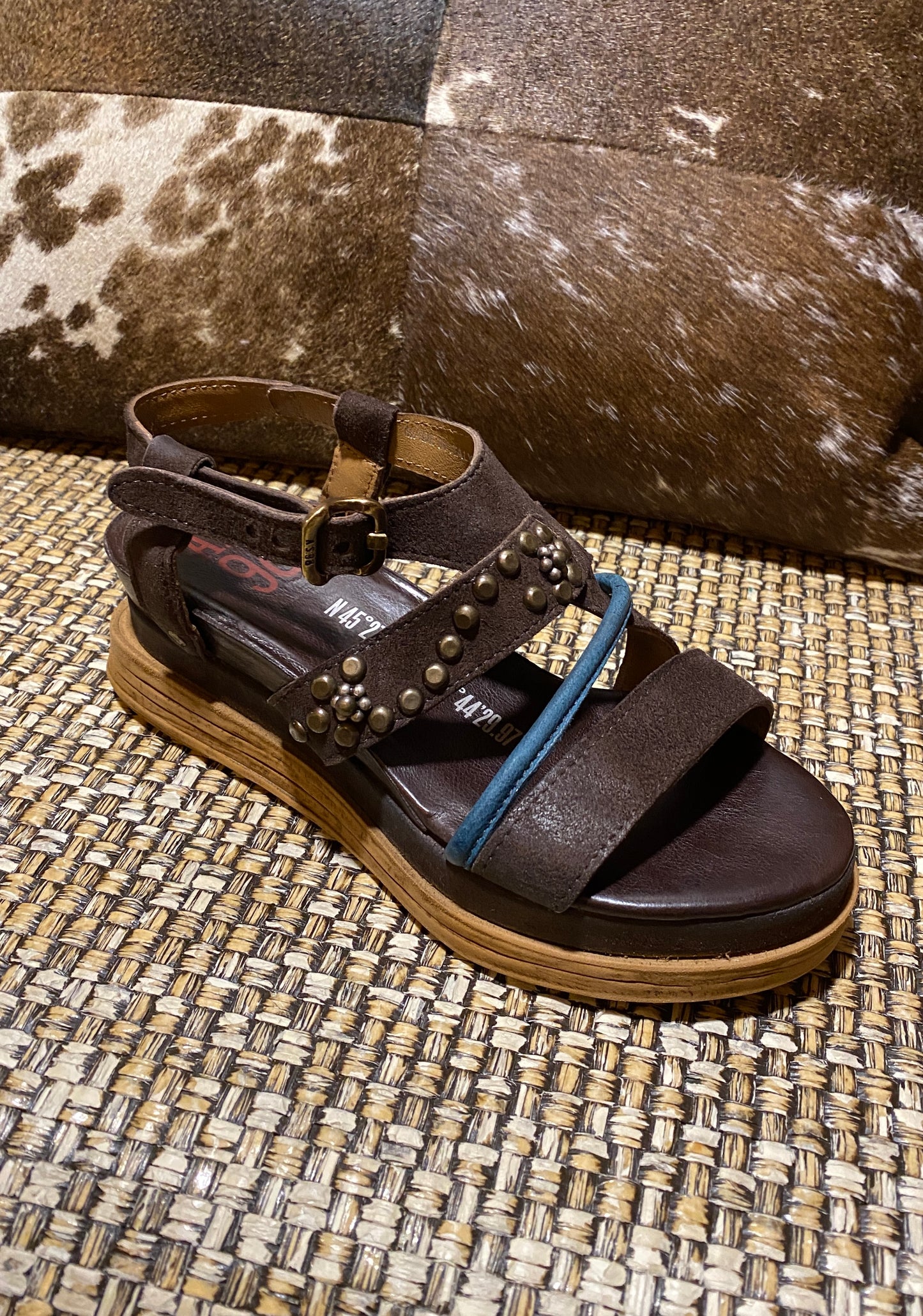 Lowman Sandal - Brown