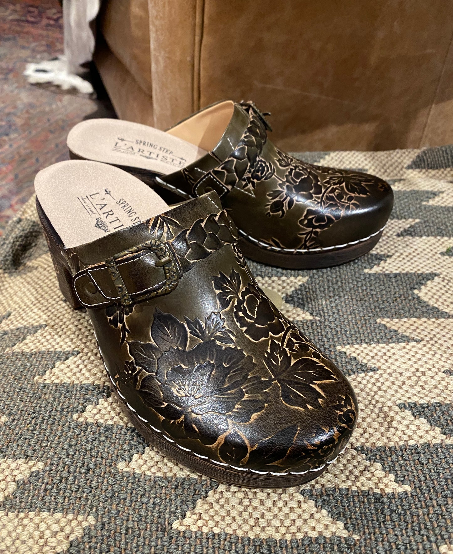 L'Artiste Calliroe Clogs