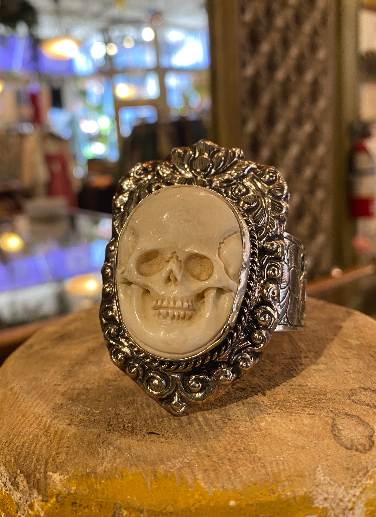 Bone Skull Cuff Bracelet (1)
