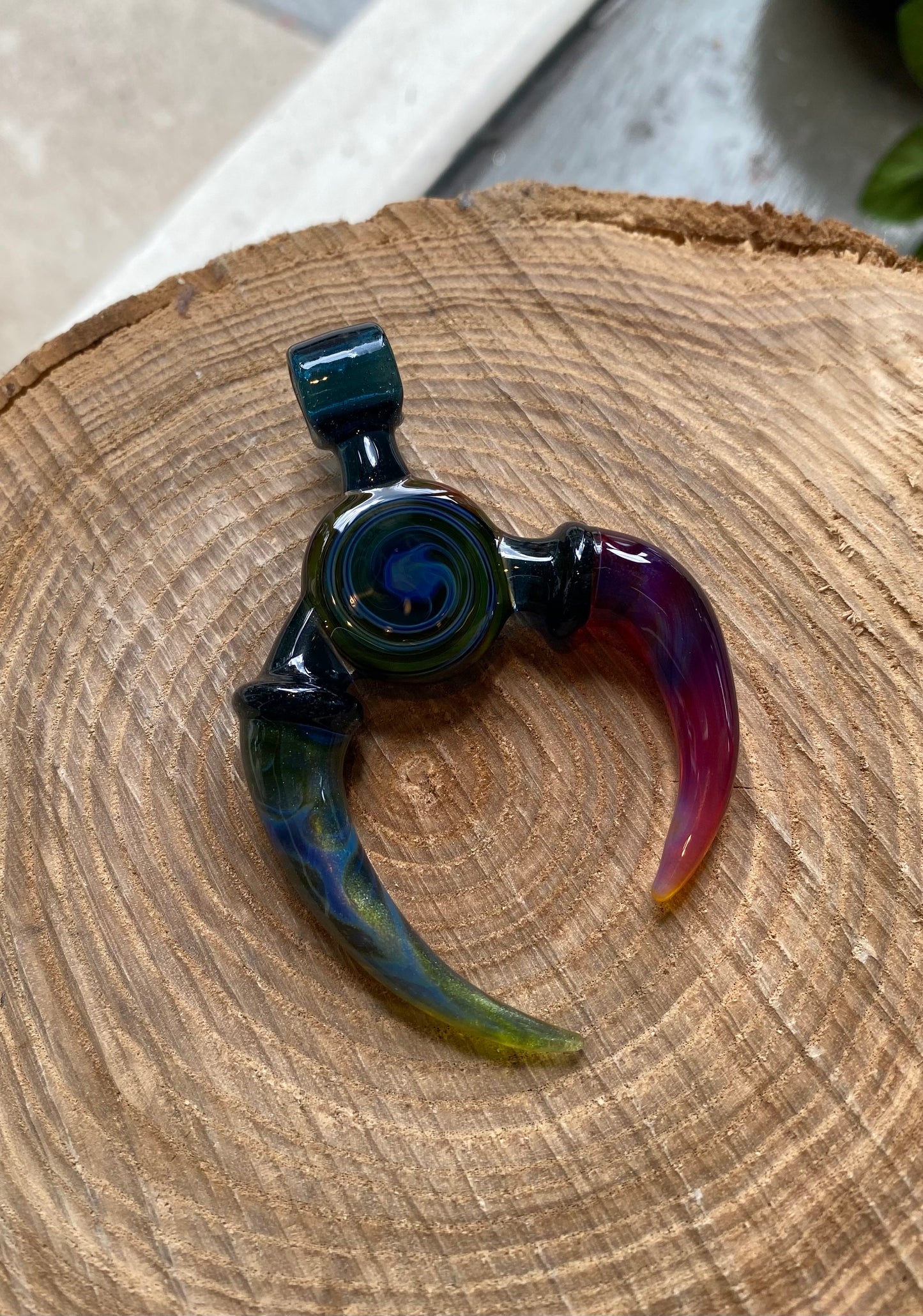 Foci Pendant - TG16*
