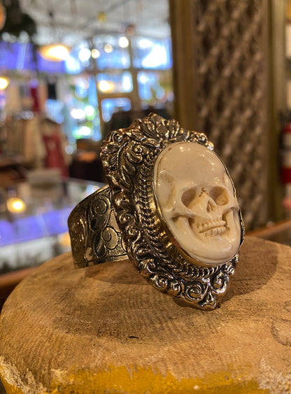 Bone Skull Cuff Bracelet (1)