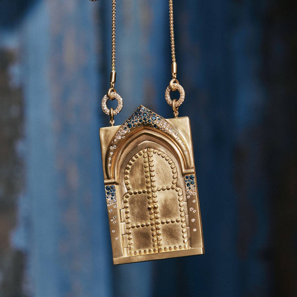 Tarot Rebirth Locket – Butterfly Gold Pendant