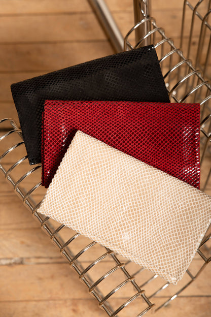 Gio Handcrafted Leather Wallet - Brown