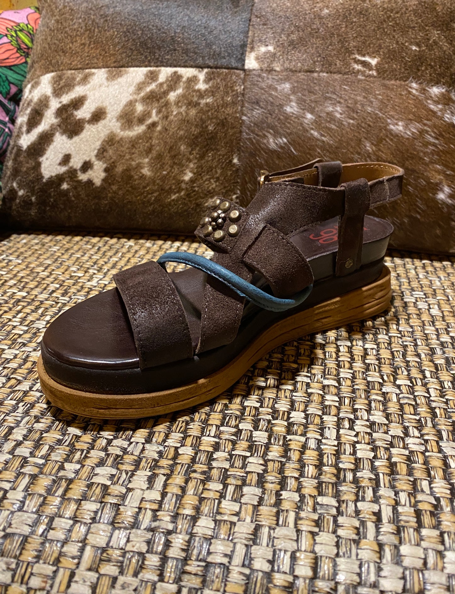 Lowman Sandal - Brown