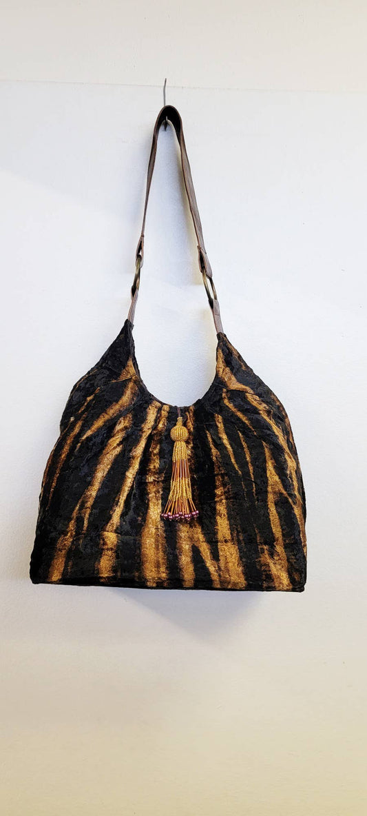 VELVET HOBO TOTE BAG - BROWN