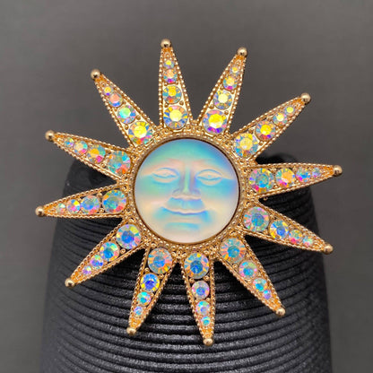 Vintage Rhinestone Inlaid Gold-plated Sun Brooch - MS