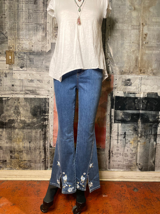 Embroidered Front Slit Pants