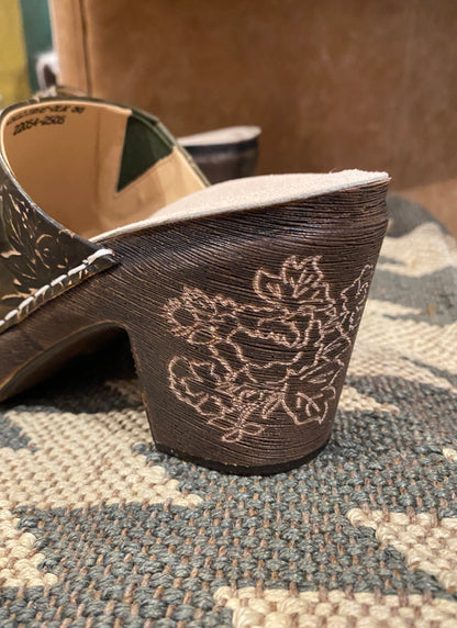 L'Artiste Calliroe Clogs