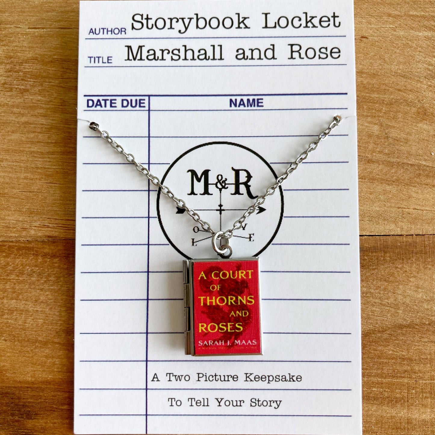 Book Locket A Court of Thorns and Roses - Stainless Steel