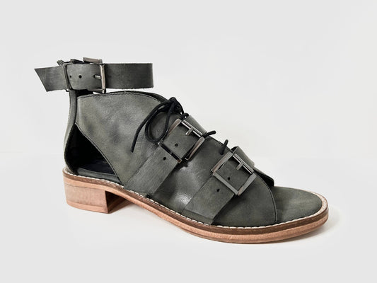 Sunchaser Block Heel Sandal - Black