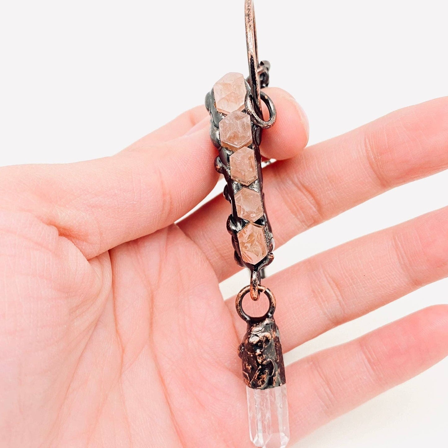 Hexagonal Irregular White Crystal Pendant Necklace - CS