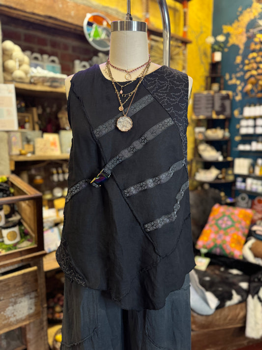 Reflective Bats & Buckle Linen Saga Top - Laura Bruce*