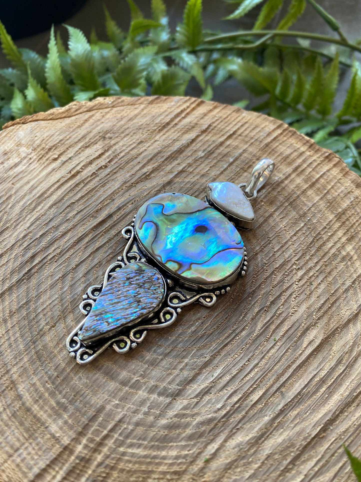 Abalone Of Sea Snail Pearl Pendant