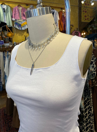 Fitted Tank Top w/ Lettuce Hem - White
