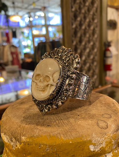 Bone Skull Cuff Bracelet (1)