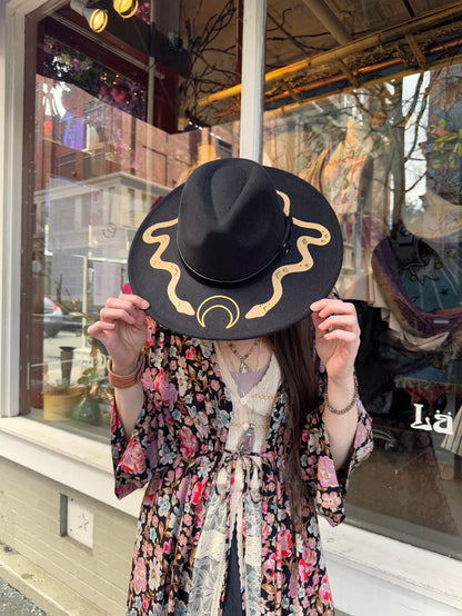 Vegan Felt Hat - XL Brim - Western Snakes - Gold & Toffee