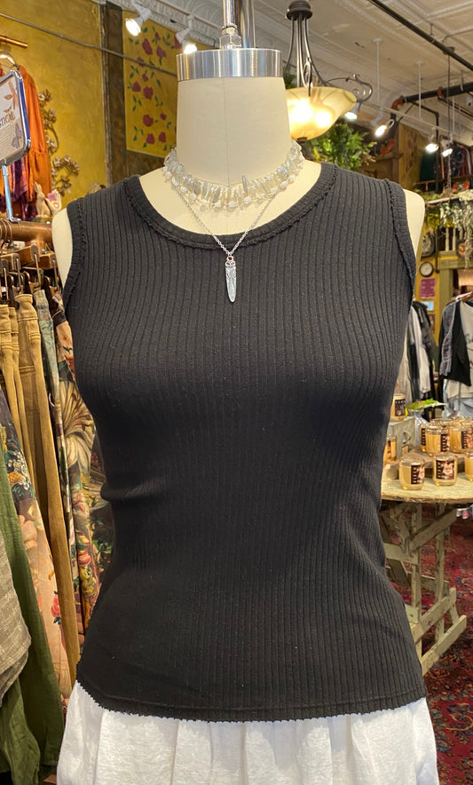 Fitted Ribbed Tank Top - Black