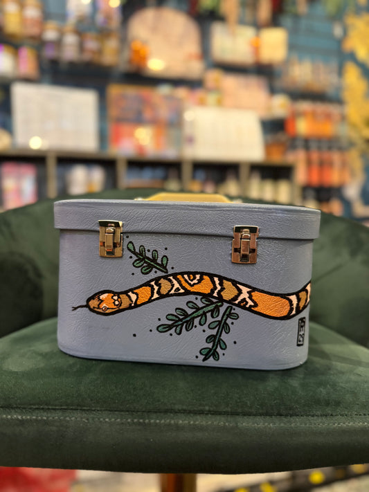 Slytherin' Painted Milk Snake Travel Case - Lock & Key / Tony Perrin*