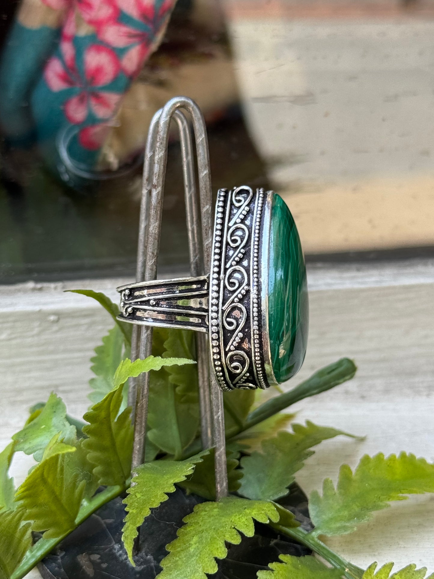 Malachite Teardrop Silver Ring