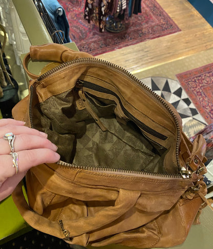 Large Leather Crossbody Bag - Camel