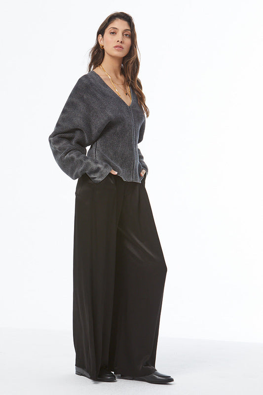 Stephen V Neck Sweater - Black Mineral Wash