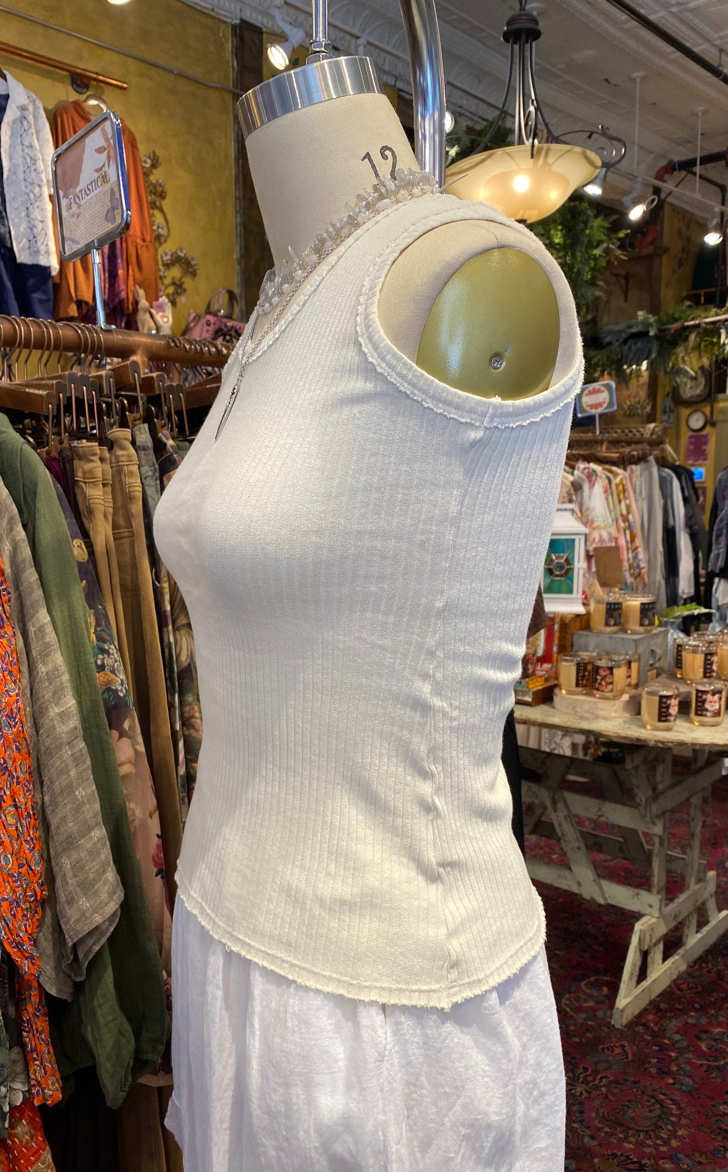 Fitted Ribbed Tank Top - Ivory