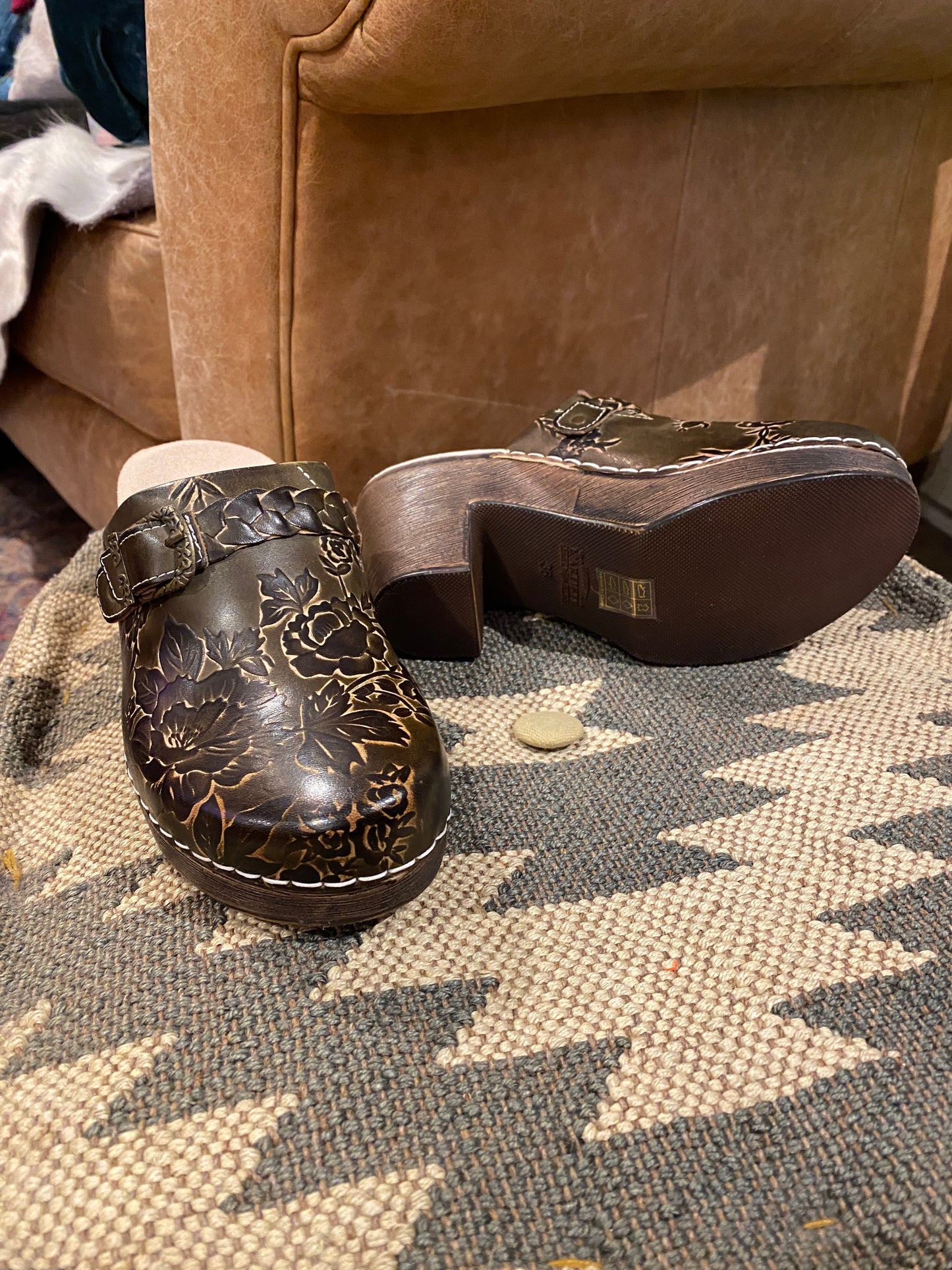 L'Artiste Calliroe Clogs