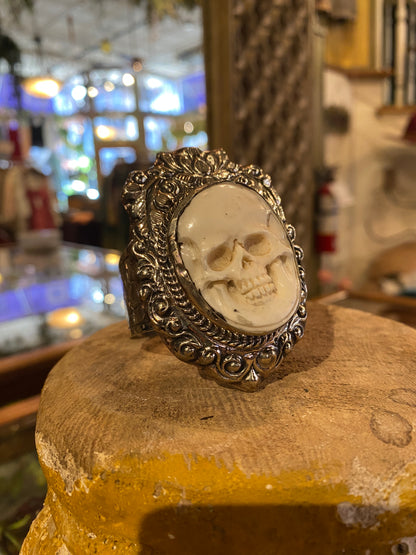 Bone Skull Cuff Bracelet (2)
