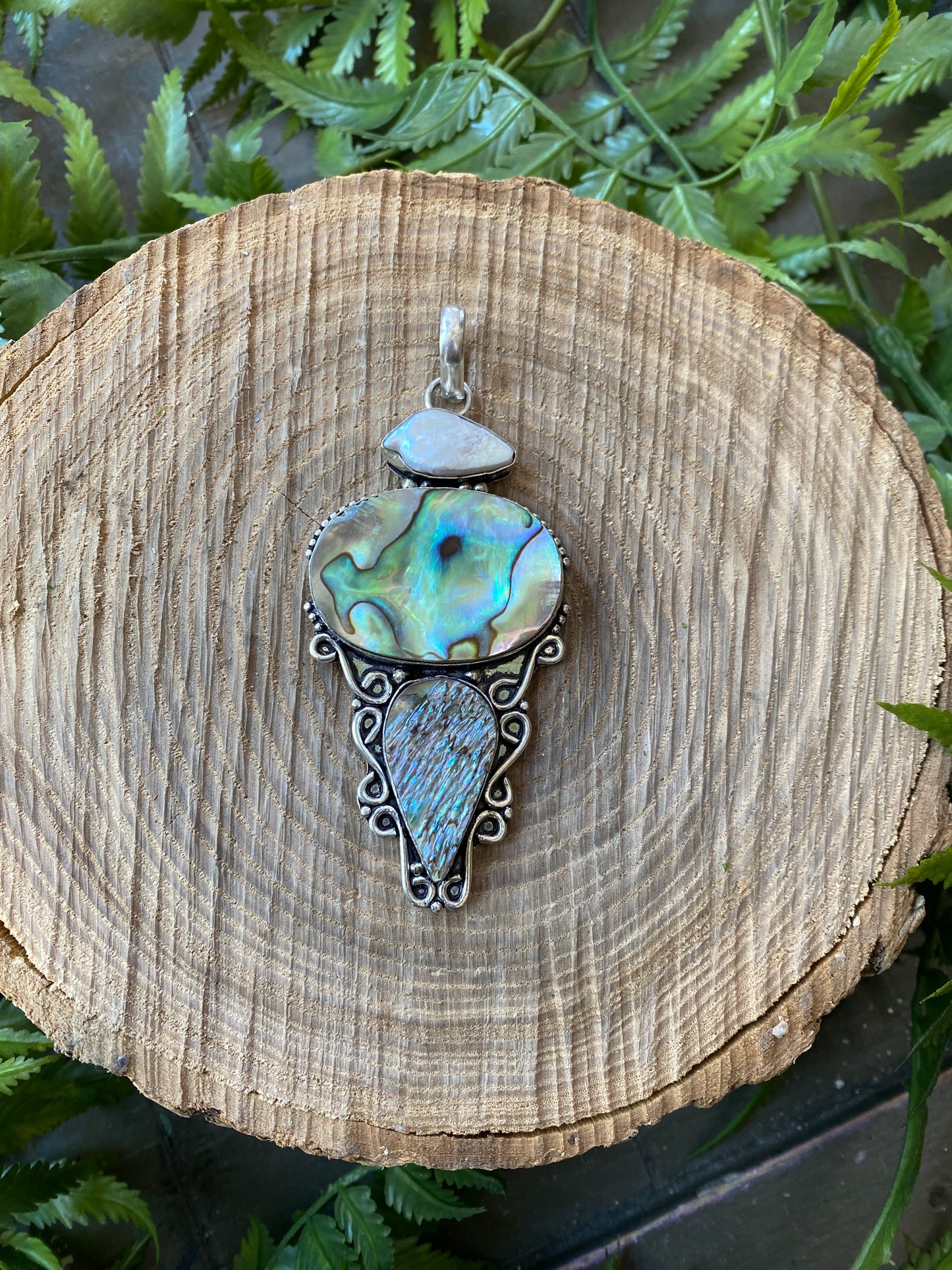 Abalone Of Sea Snail Pearl Pendant