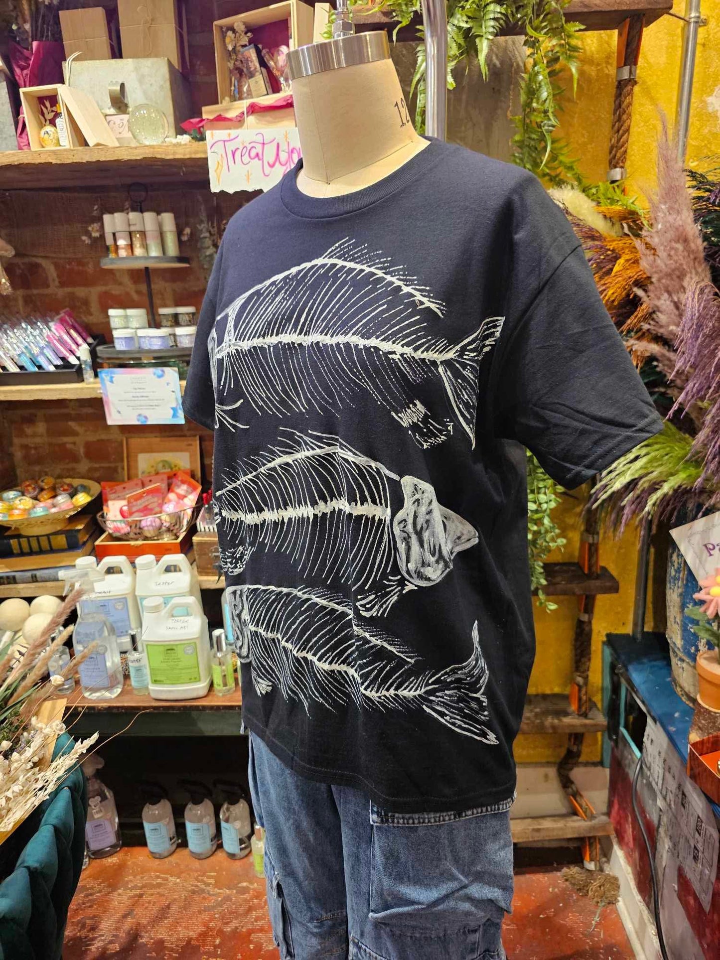 Black Fishbones Tee - Handpainted & Upcycled - IH7*