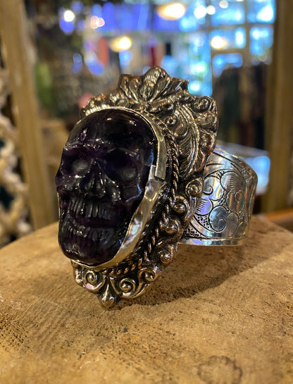 Amethyst Skull Cuff Bracelet (2)