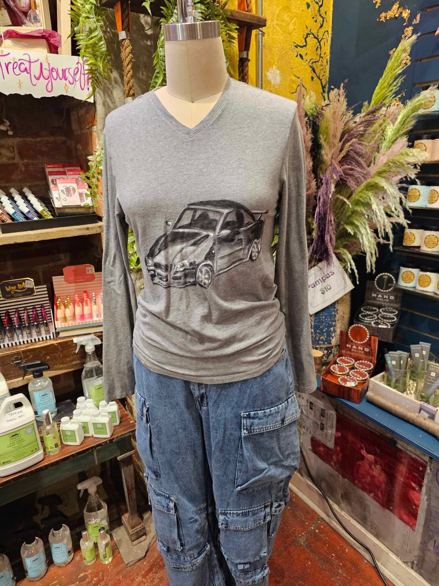 Car Longsleeve - Handpainted & Upcycled - IH4*