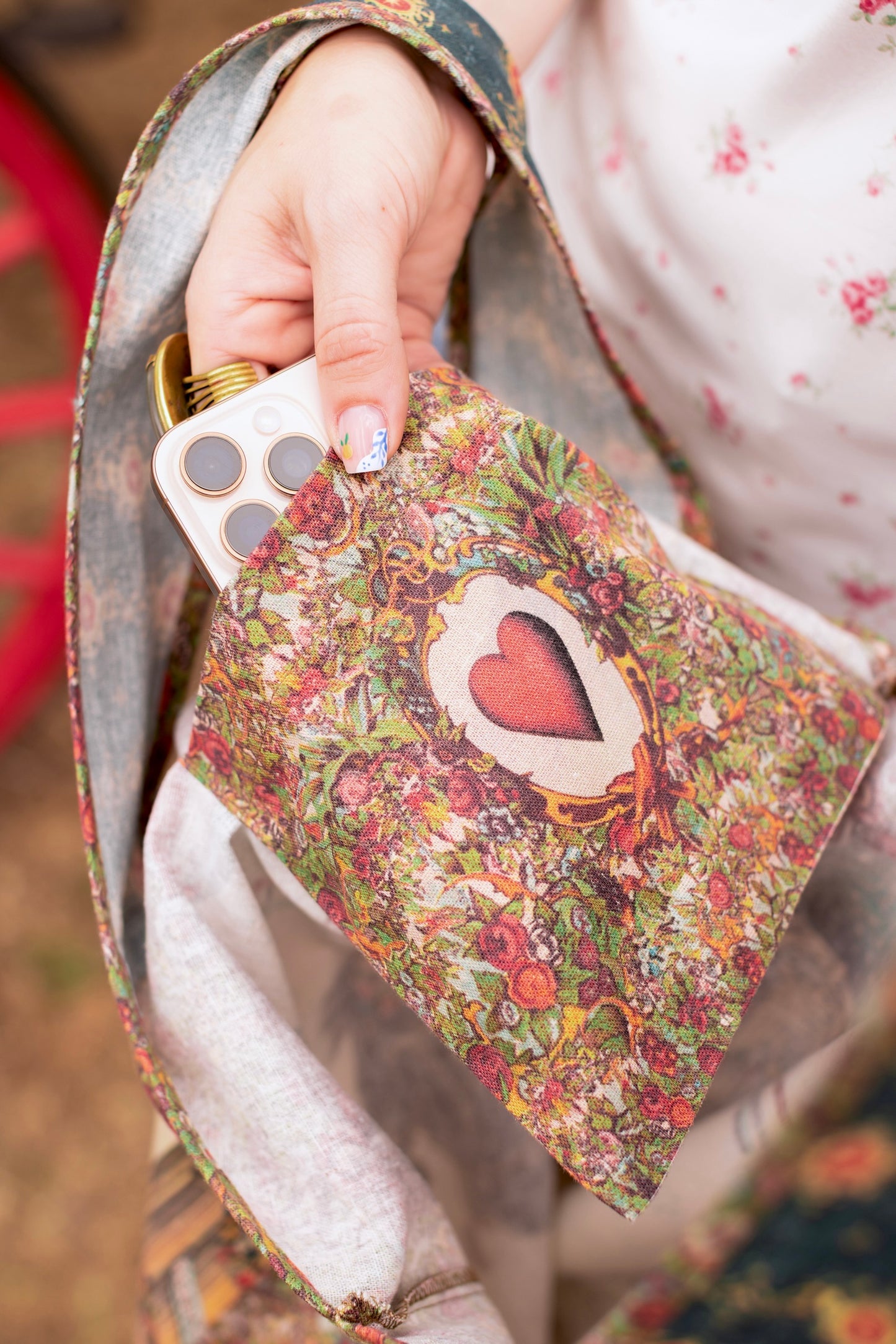 Love Revolution Market Tote