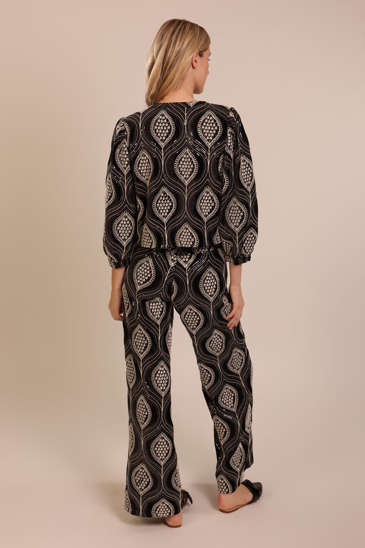 Paddle Jacket - Black