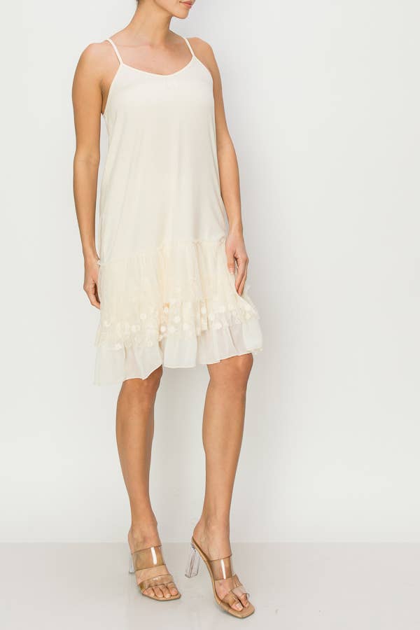 DRESS EXTENDER WITH LACE LAYER - BEIGE