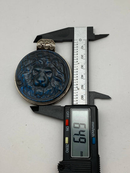 Labradorite carved lion pendant, handcrafted, white metal