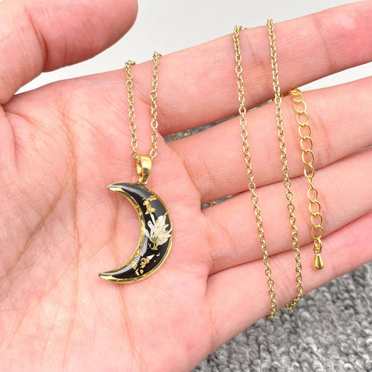 Dried Flower Floral Black Moon Charm Necklace