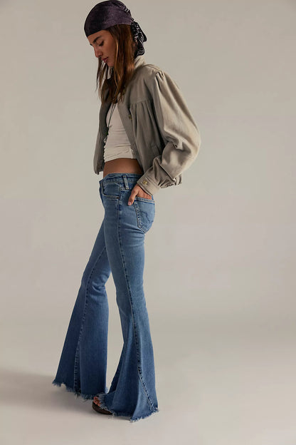 Emre Low-Rise Flare Jeans - Poppy Blue