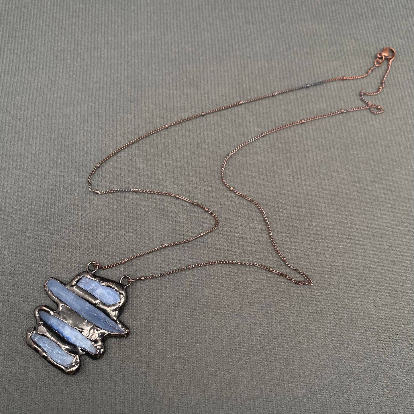 Vintage 4 Kyanite Linked Natural Stone pendant Necklace - CS