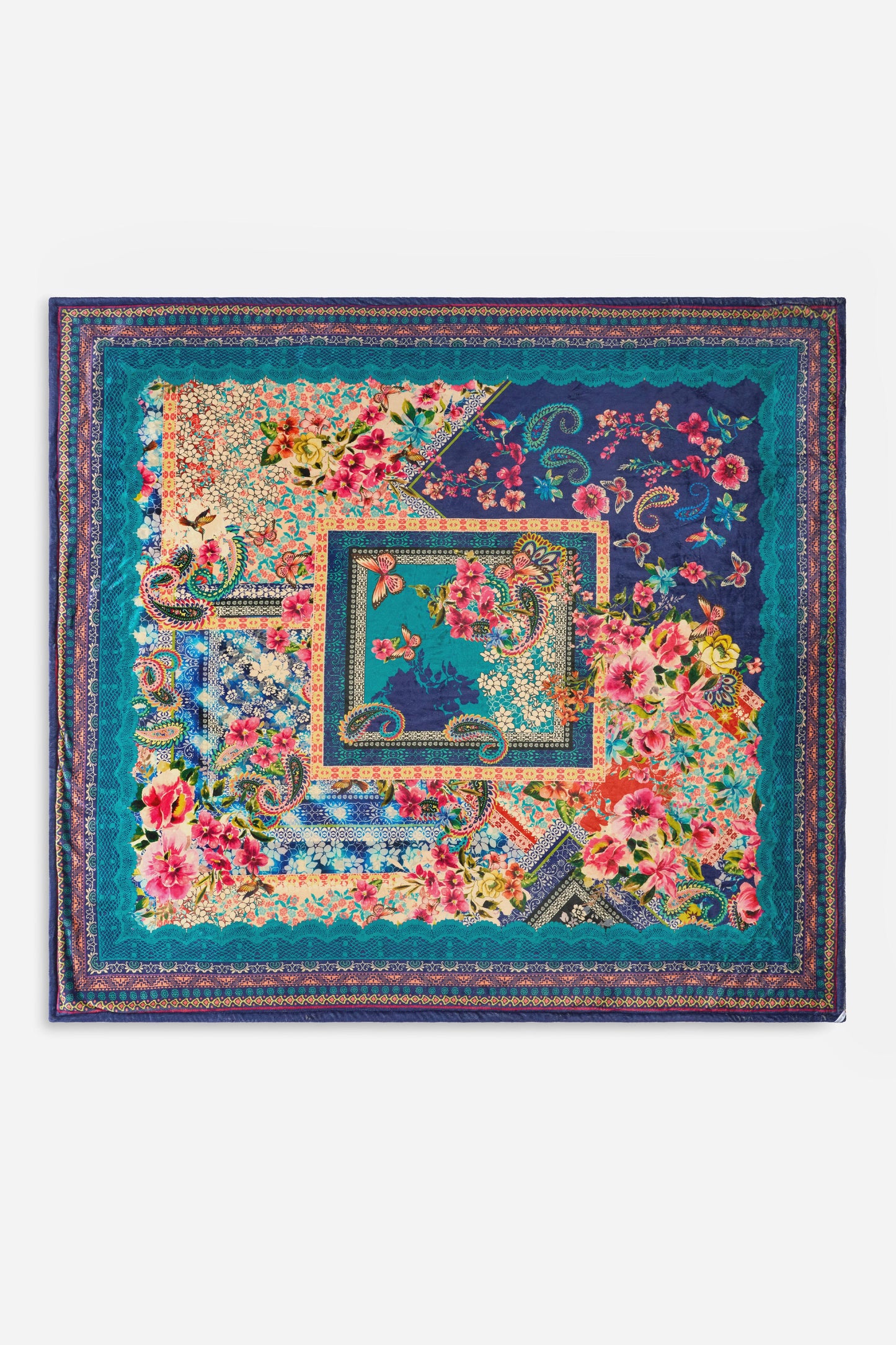 Laurel Canyon Cozy Blanket - Romana Scarf