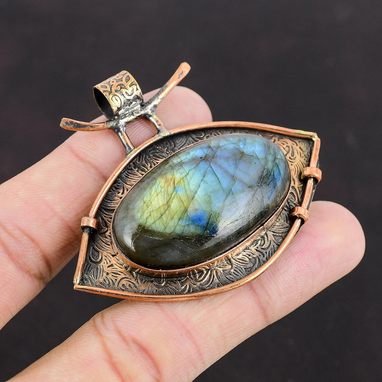 Labradorite Eye Pendant Necklace
