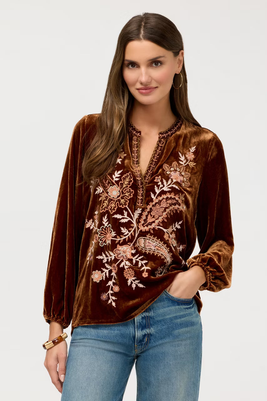 Relaxed Swing Blouse - Lyora