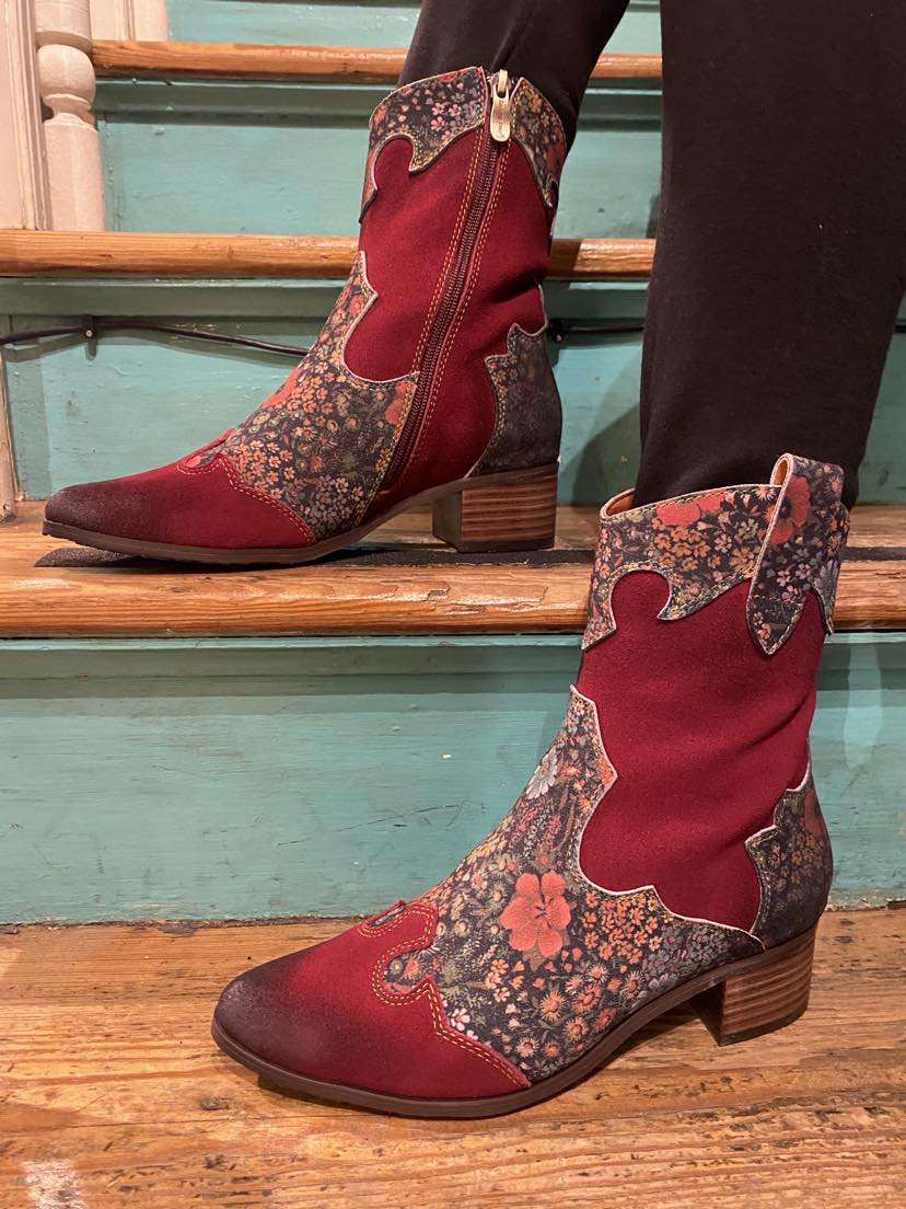 Lady Luck Boots - Wine