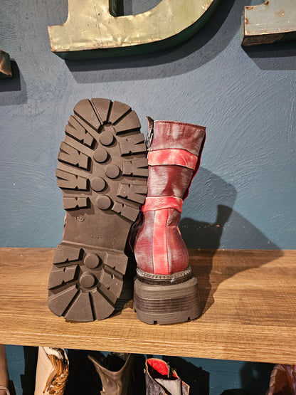 Gamma Boot - White Bordo