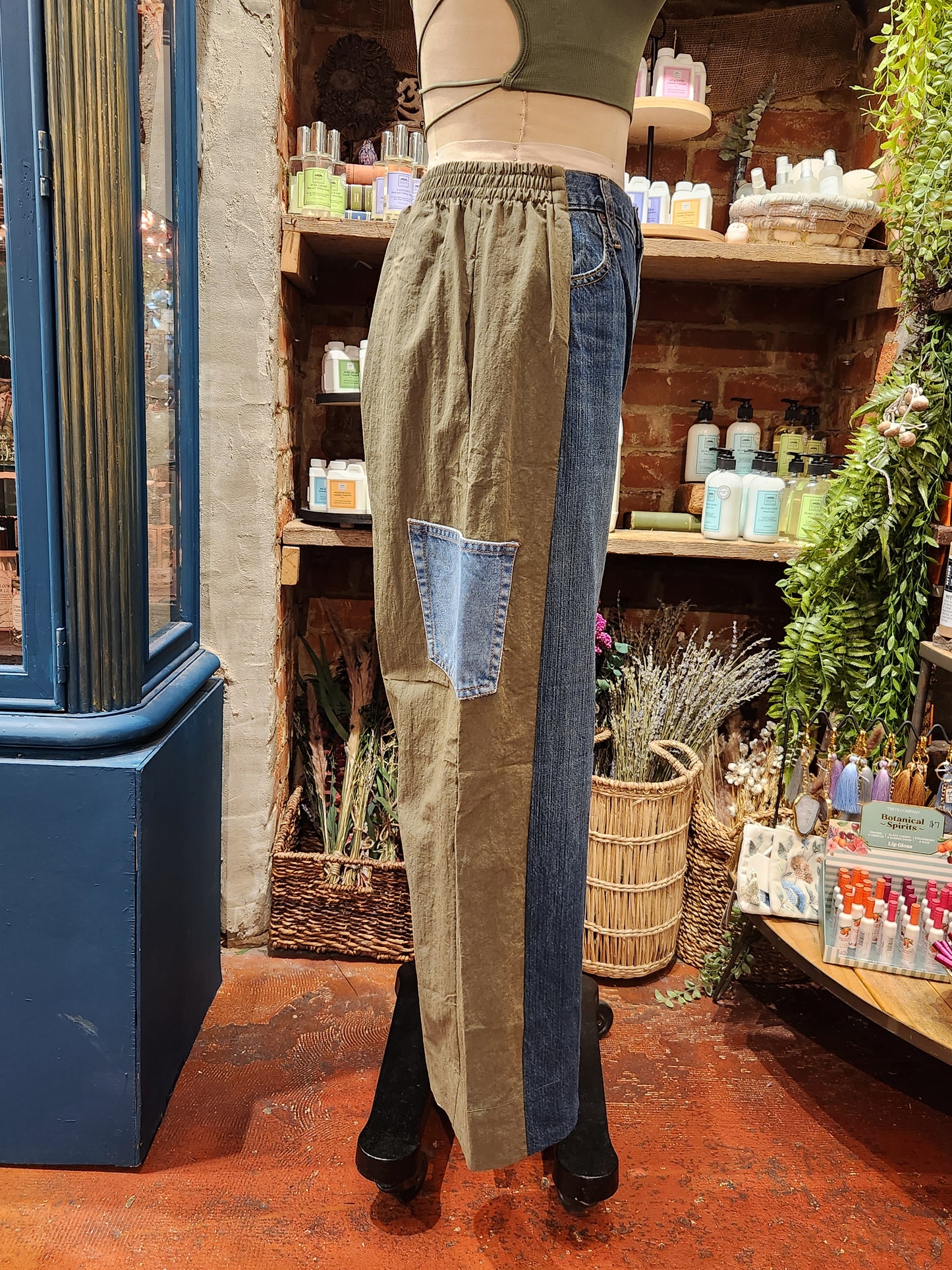 Groove Pant - Olive
