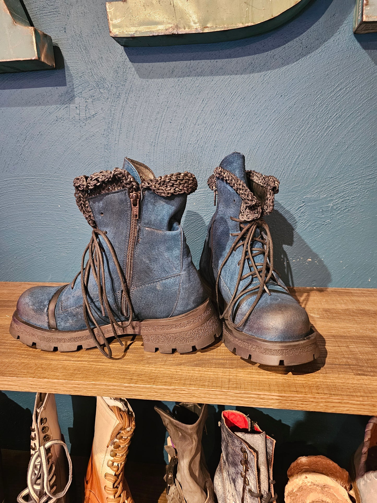 Jason Boot - Blue