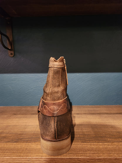 Colton V - Brown Valour Tan Greenland