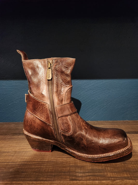 Homage - Teak Tremolo