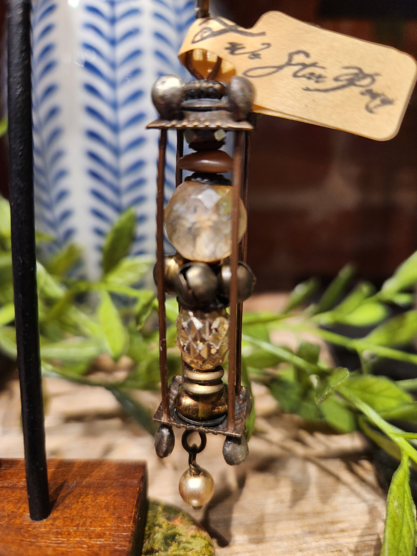 Cage Earrings (Brown )