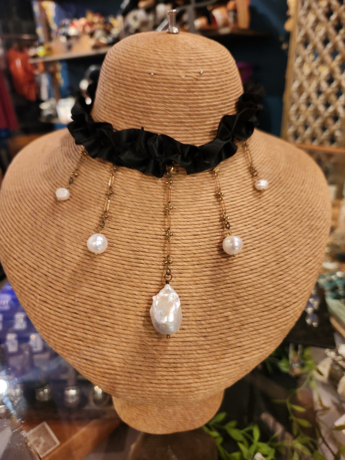 Claudette Pearl Choker